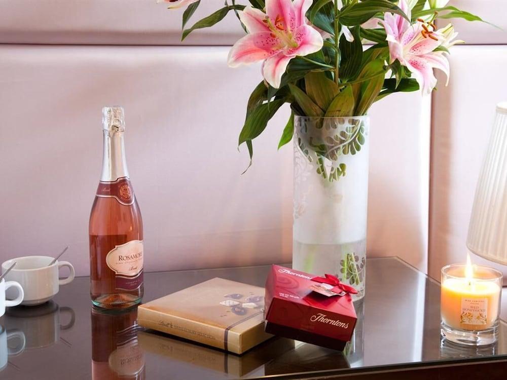 City Inn Russell Square Лондон Экстерьер фото