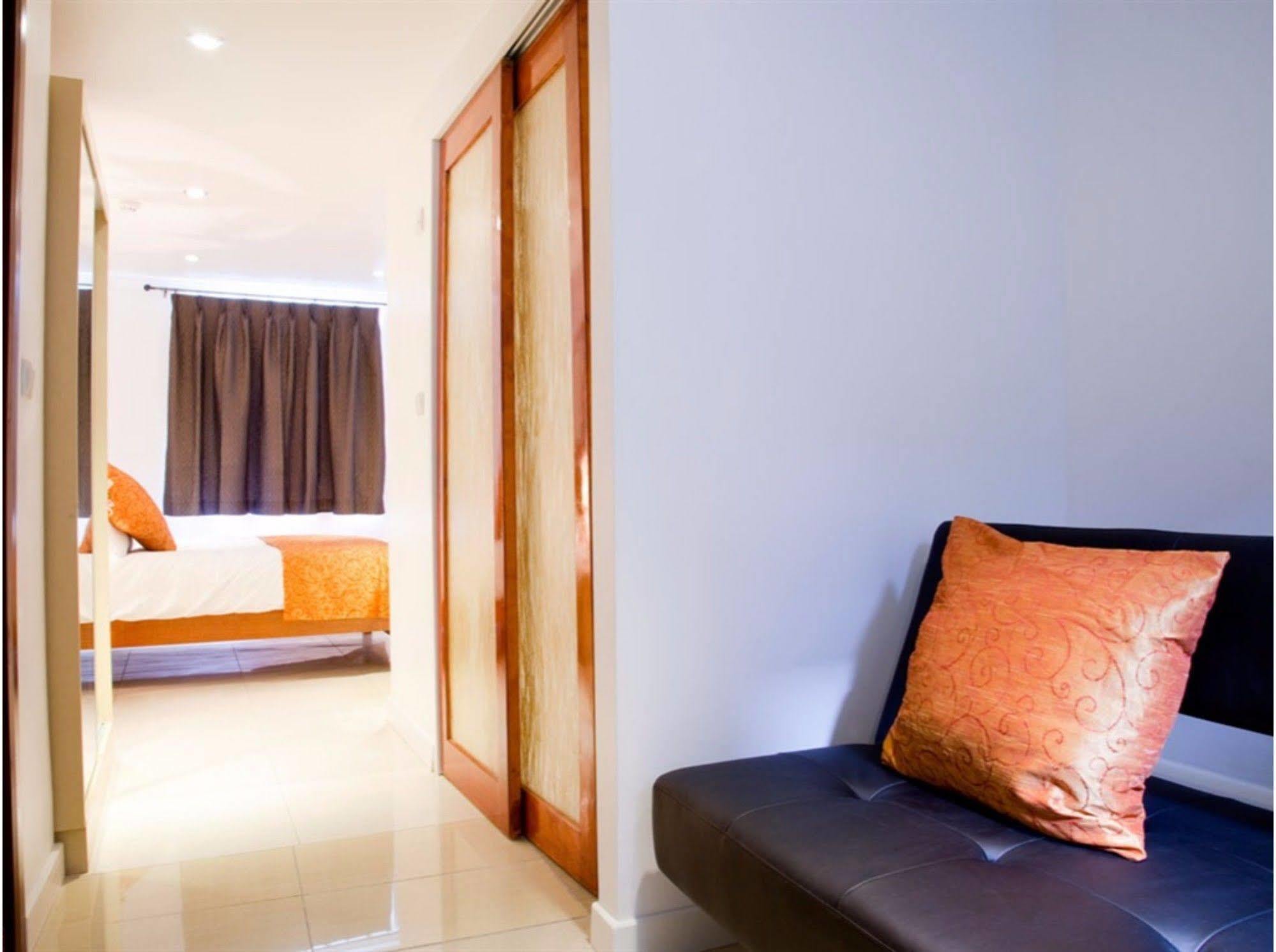 City Inn Russell Square Лондон Экстерьер фото